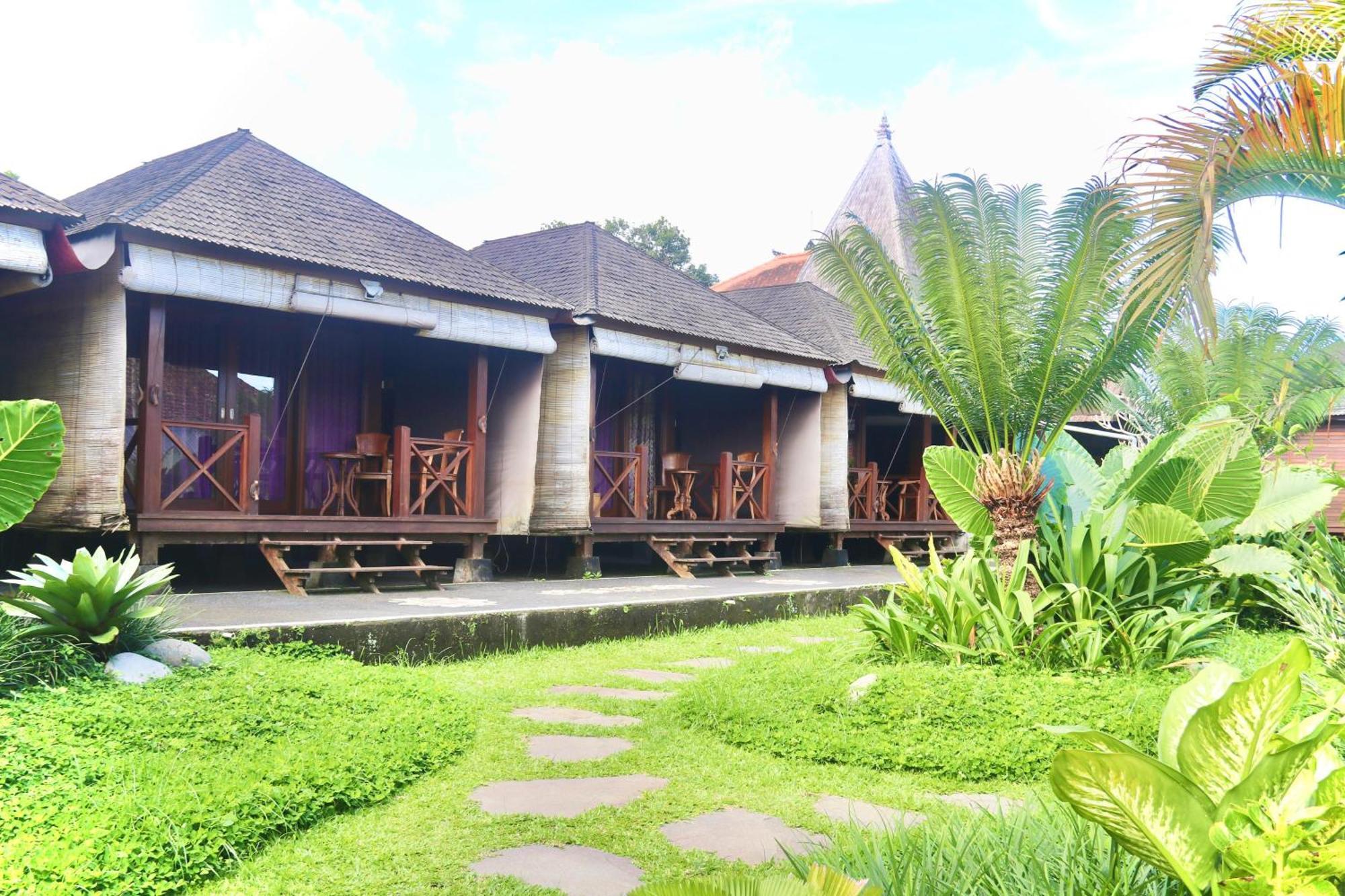Puri Karang Besakih 3*