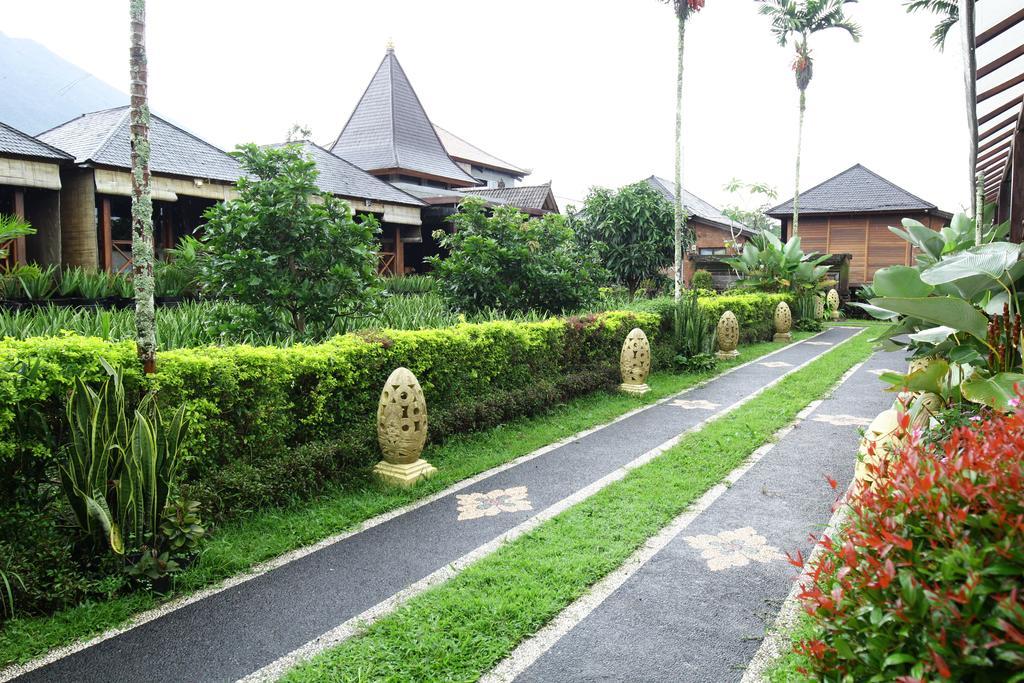 Vakantiepark Puri Karang Besakih 3*